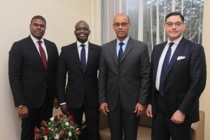 A delegation from the Visa Group meets Thierry Tanoh. photo: Mr Tarek El Housseyni, Visa International General Manager for North, West and Central Africa; Mr Thierry Tanoh, Minister, Assistant Secretary General at the Presidency of the Republic in charge of Economic and Financial Affairs; Ismahill Diaby, Business Development Leader; Jil-Alexandre N’Dia, CEO of Weblogy